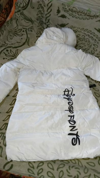 Продам куртку  женскую зима