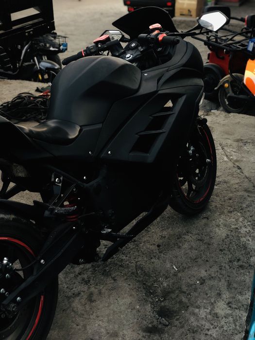 Kavasaki ninja elekro