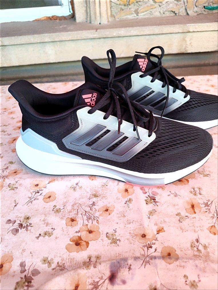Adidas EQ21   Nr 45