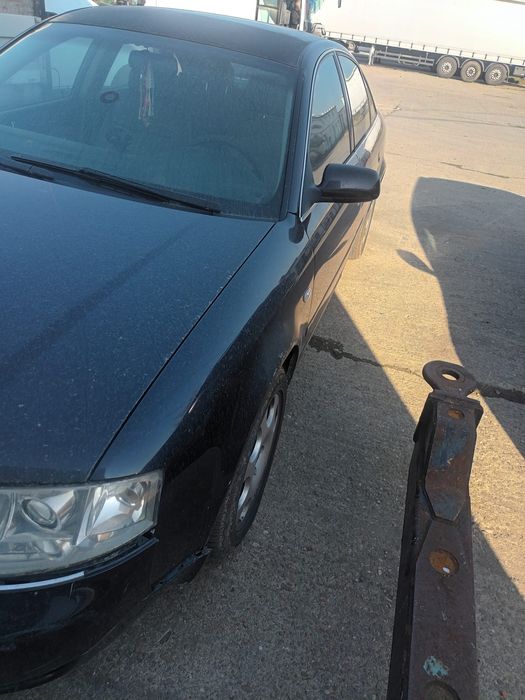 Vând sau dezmembrez audi A6 2004