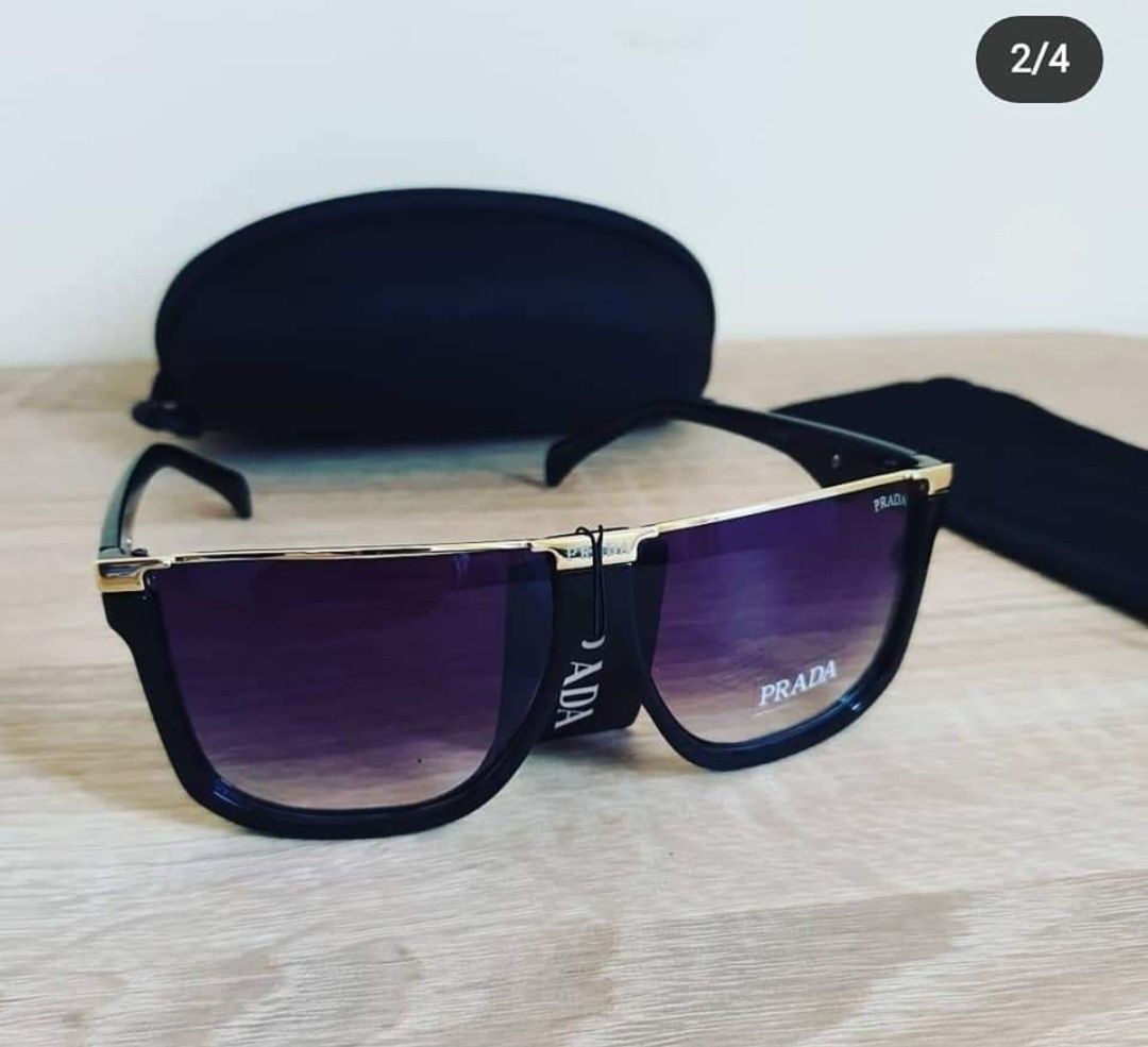 Ochelari de soare prada