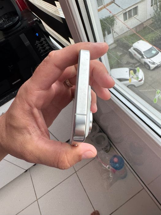 Iphone 16 PRO alb 128gb NOU(neactivat)