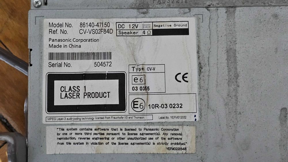 Radio multimedia original Prius Plus (Prius V, Prius Alfa)