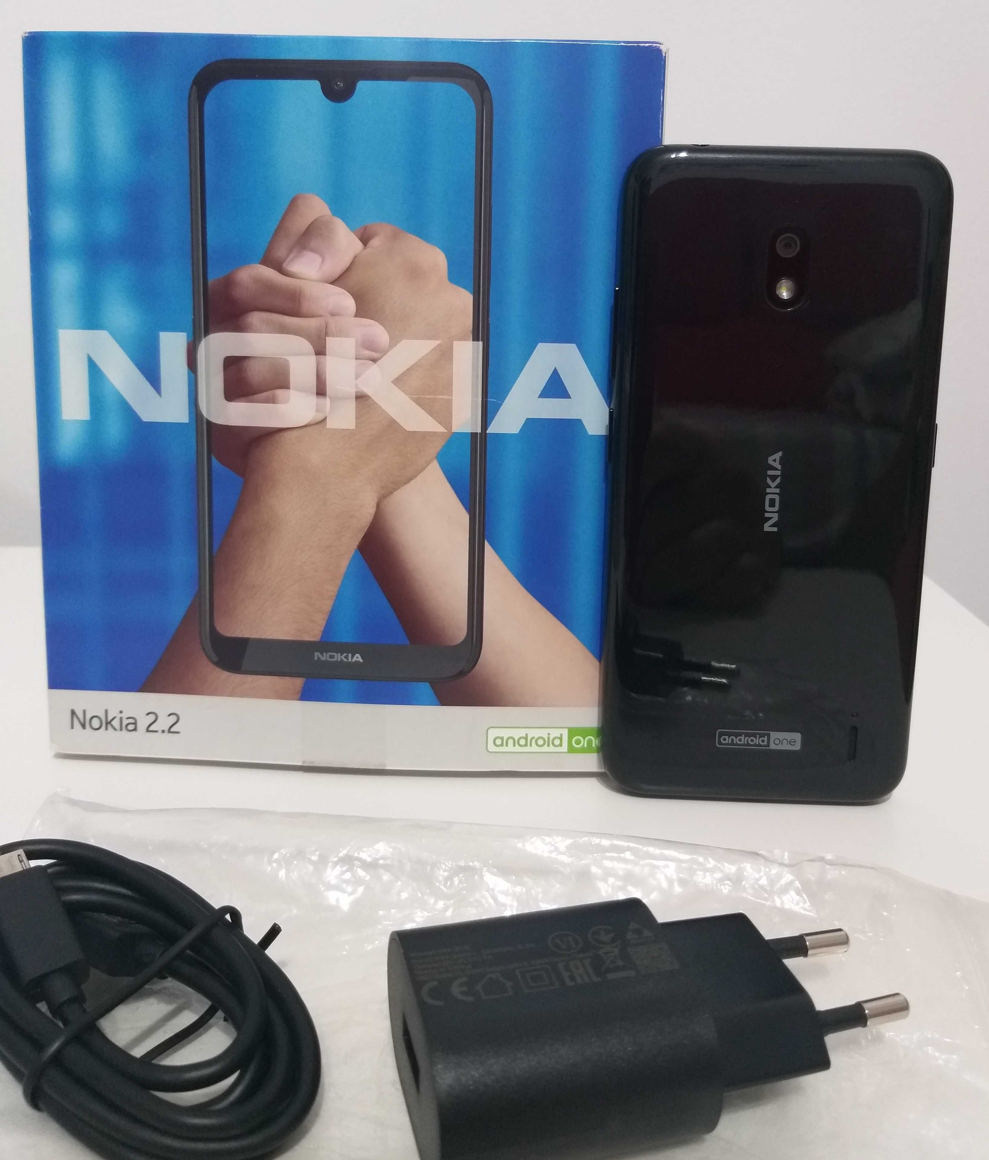 Vand Nokia NOU, Dual sim + Sim Cadou, Superb Pret Negociabil