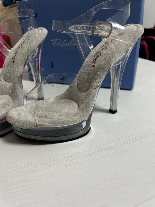 Sandale cu platforma transparente