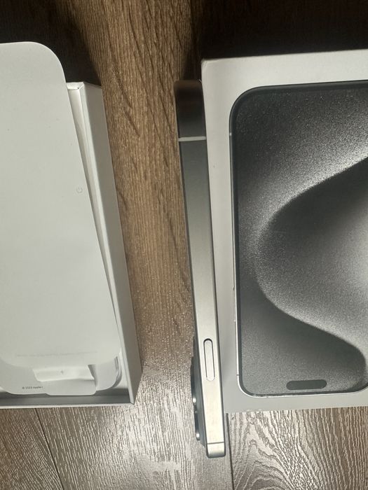 Iphone 15 pro като нов без нито една драскотина
