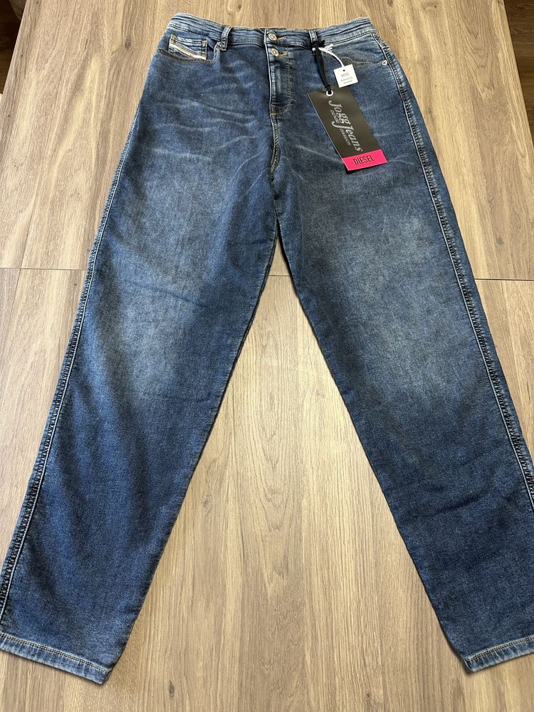 Чисто нови!! 100% Оригинални дамски дънки Diesel
