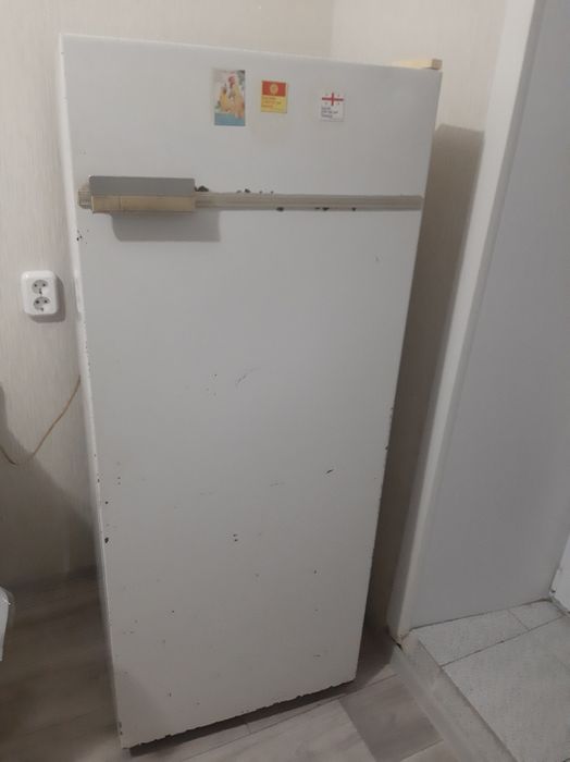 Продам холодильник