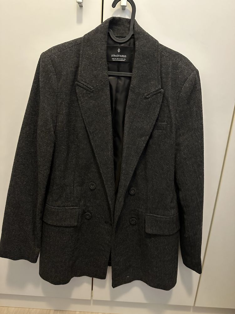 Яке Zara,Armani Exchange