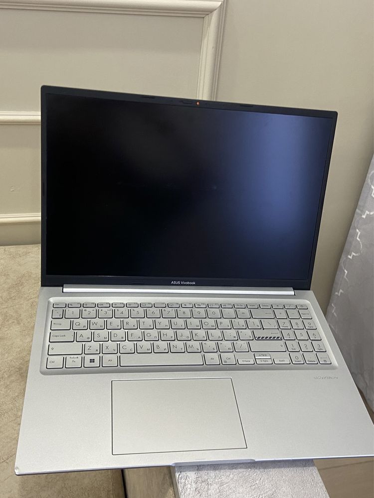Продаю ноутбук Asus Vivobook