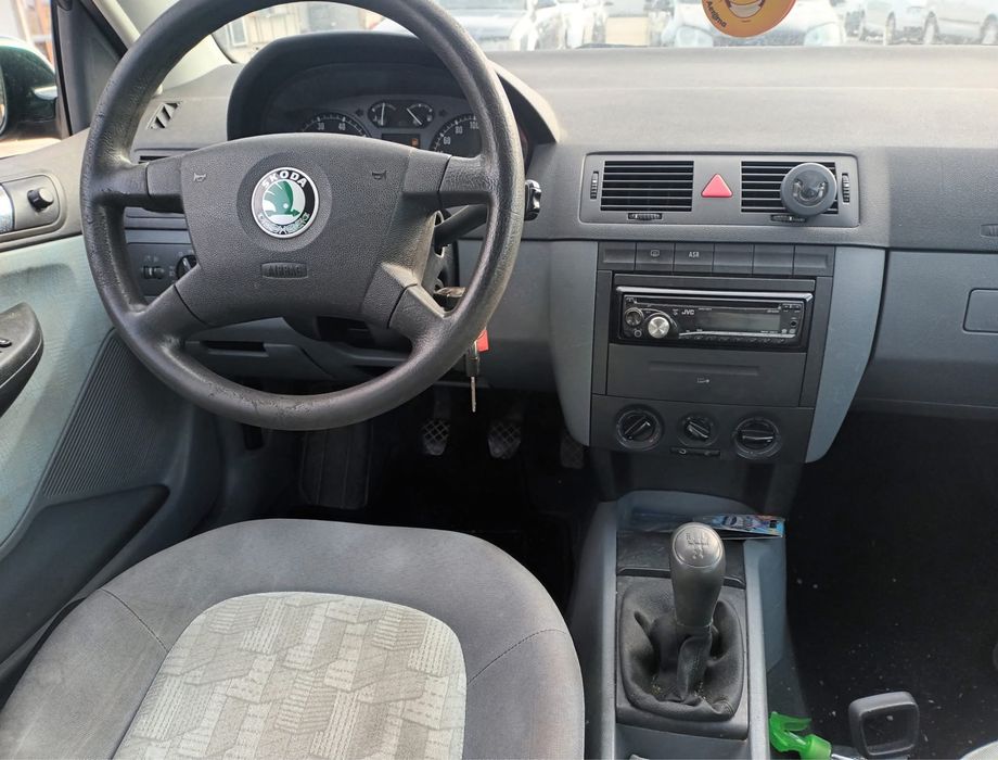 Dezmembrez Skoda Fabia 1.4 benzina, tip AUA