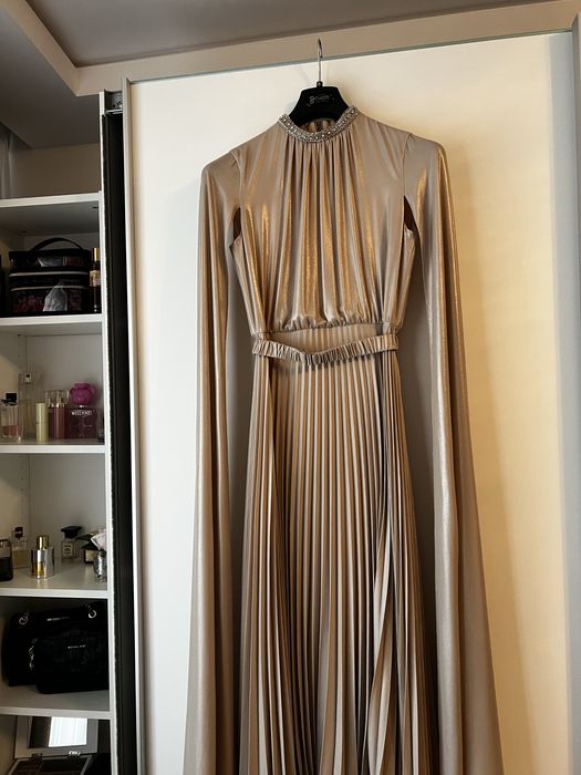 Rochie din voal cu maneci tip capa - Nissa