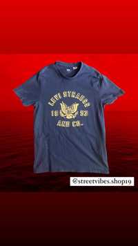 Tricou Levi’s (nu carhartt)