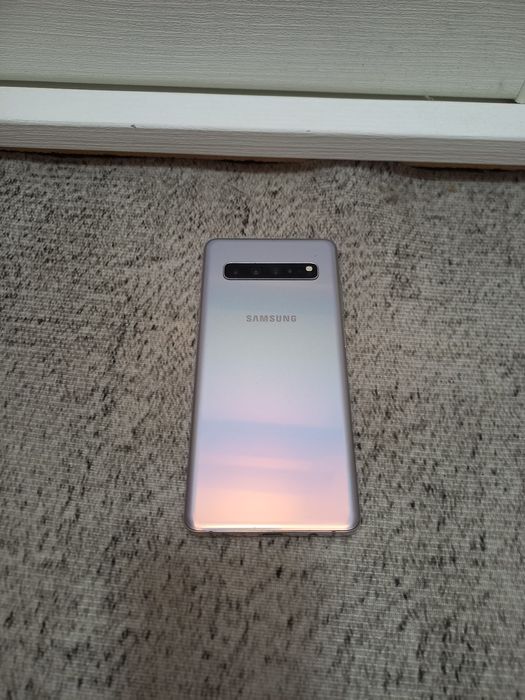 Samsung s10 5G в отличном состоянии