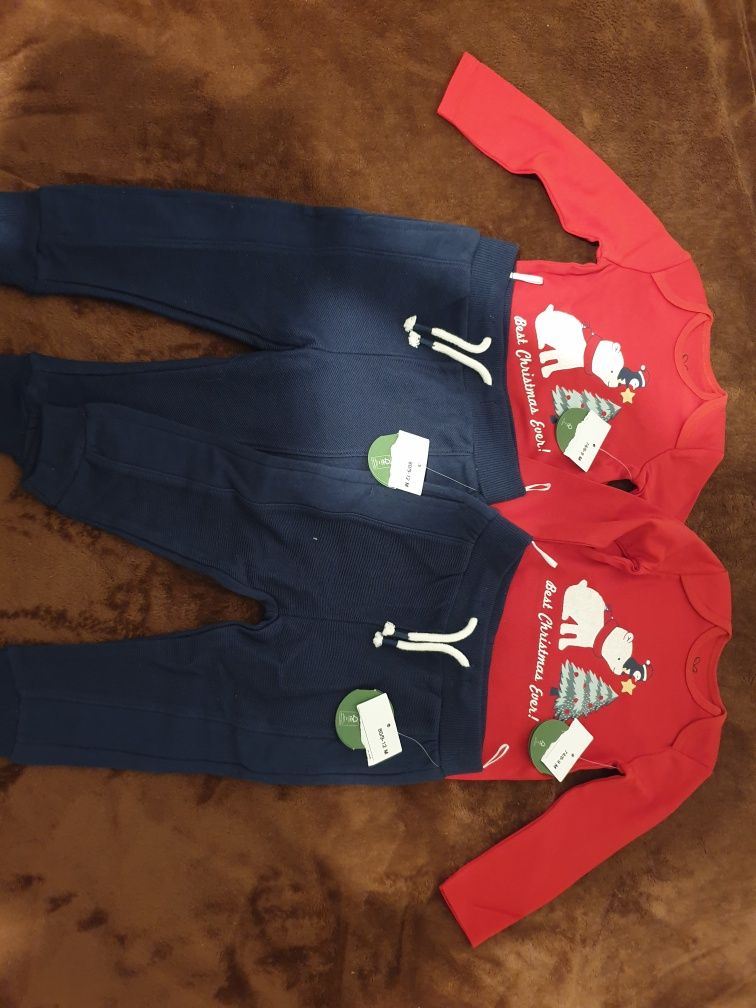 Vand set body+pantaloni bebe C&A NOI