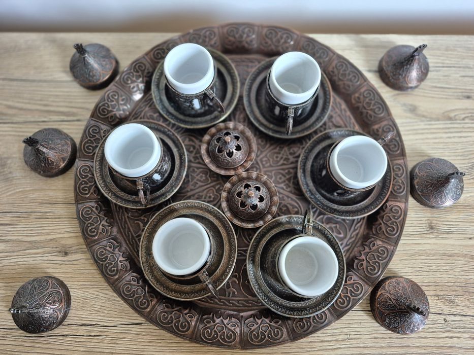 Set cescute de cafea din material cupru
