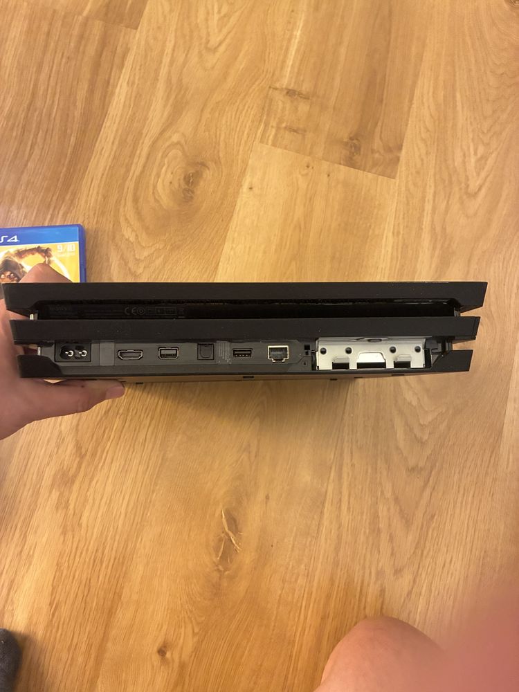 PlayStation 4 Pro 1TB