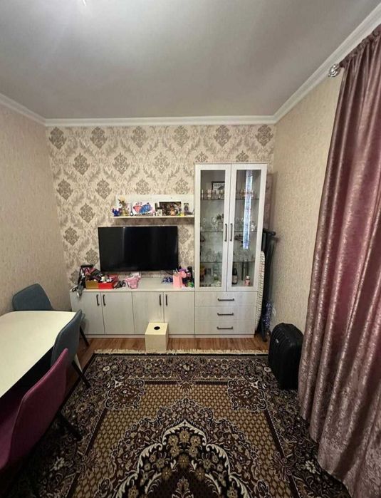 Продаю на Карасу 6 Домик