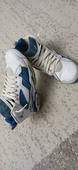Ghete Jordan numarul 37.5