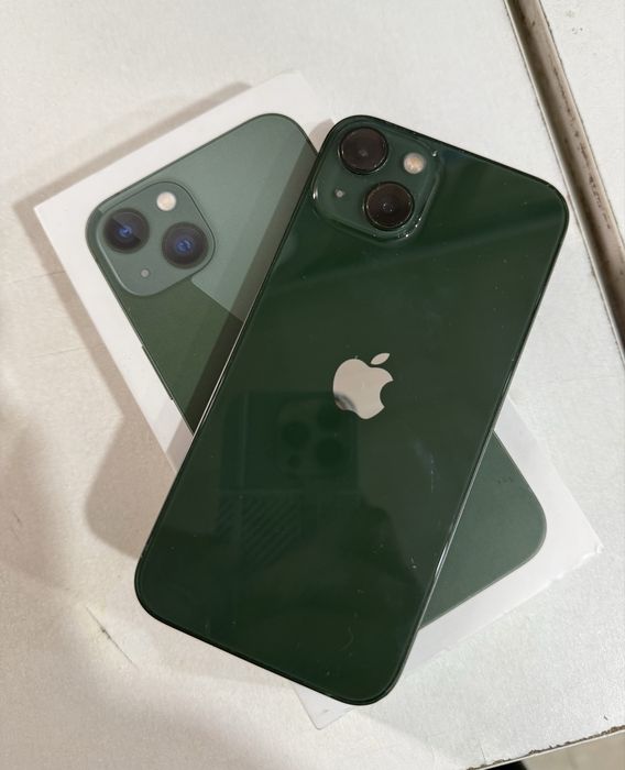 Продам айфон 13