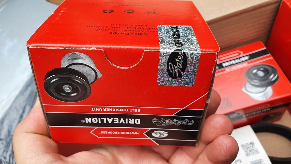 Mercedes Benz W203 C270 cdi (пистов ремък + 2 бр. ролки)