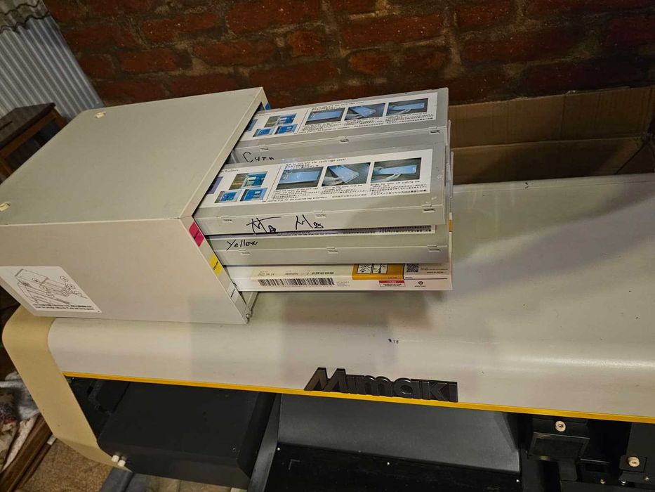 Imprimanta Mimaki UV UJF-3042