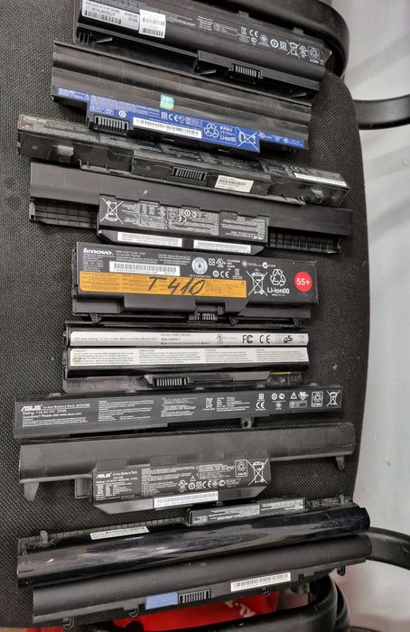 Lot 14 baterii defecte pt laptop