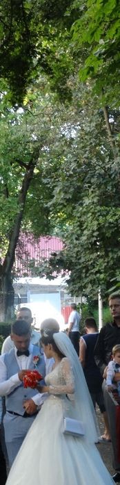 Rochie de mireasă + voal + cerc de 3