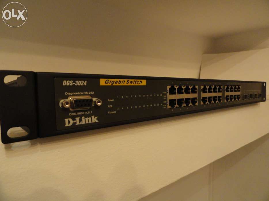 Switch D-Link DGS-3024 24 porturi 10/100/1000 Gigabit Management.