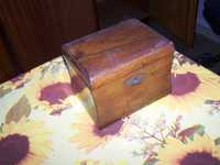 cutie din lemn veche