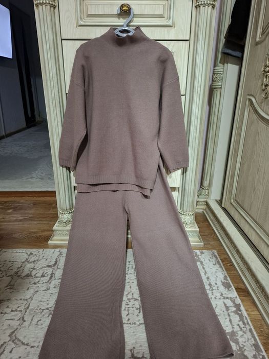 Женская одежда и обувь