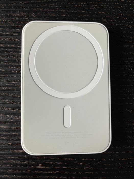 Vând baterie externă Apple MagSafe - original