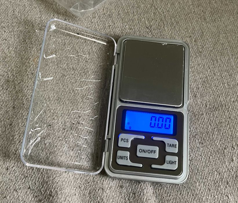 Cantar de buzunar 500 g 0.01 g, nou sigilat, display LED albastru