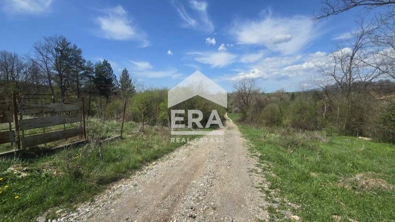 Ексклузивно! Ера Тера продава УПИ в с. Каленовци.
