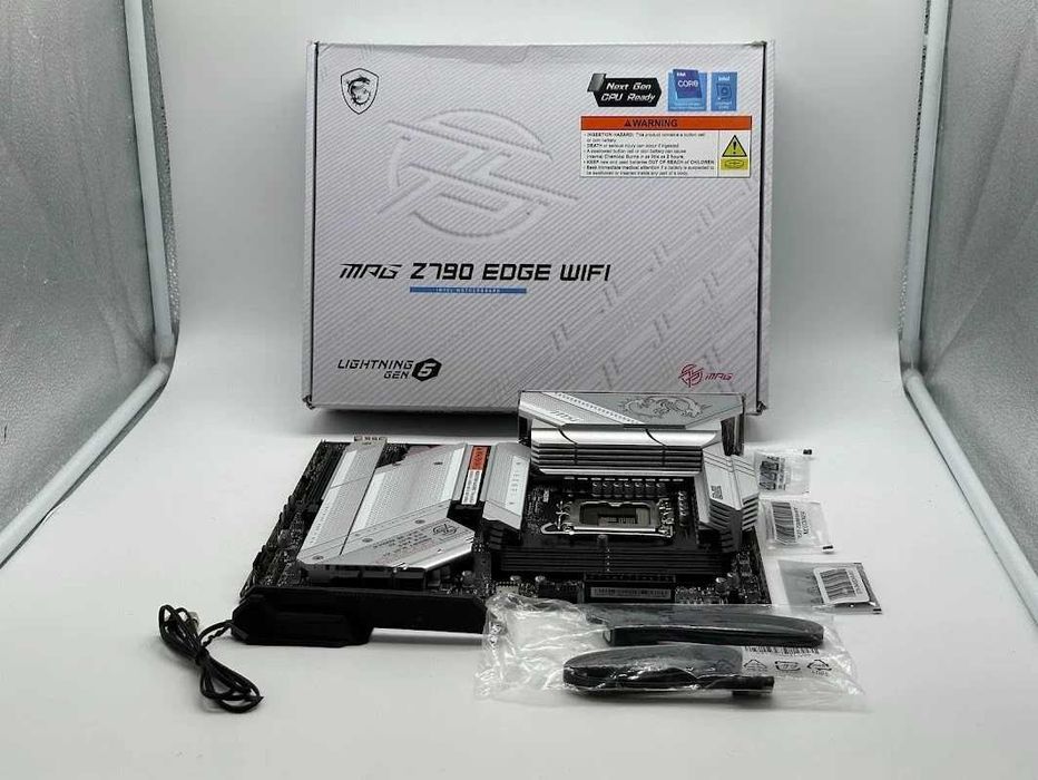 Placă de bază MSI MPG Z790 EDGE WIFI DDR5 LGA 1700 - impecabilă