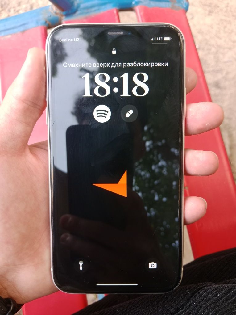 Iphone 11  64 gb