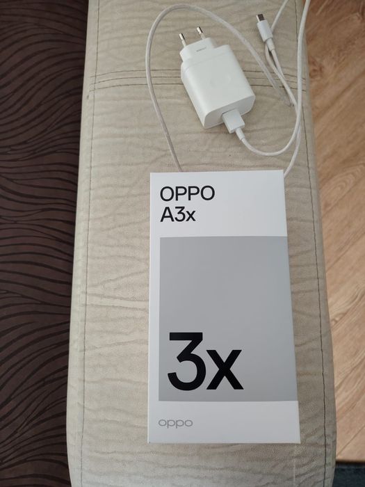 Продам OPPO A3x в идиальном состоянии
