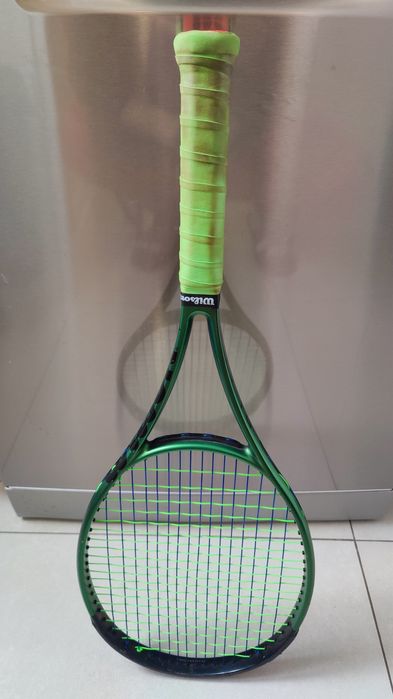 Rachetă Wilson Blade V8 101L 274gr