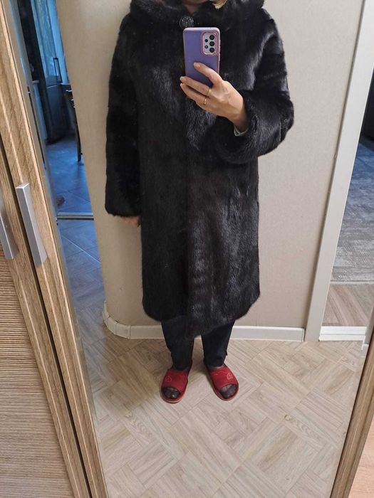 Продам шубу норковую