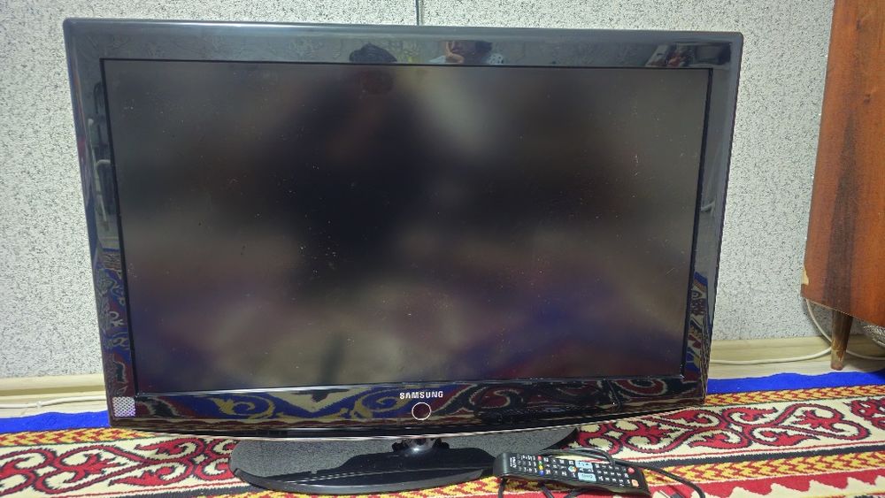 Продам телевизор samsung