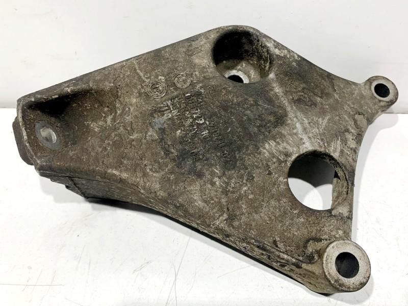 Suport motor BMW Seria 3 (2011-2019) [F30] 2.0d 184 cp N47D20C 6788611