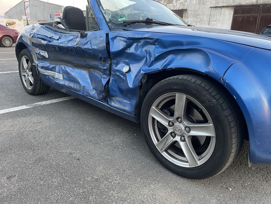 Mazda mx-5 model NC 1.8 avariat-accidentata