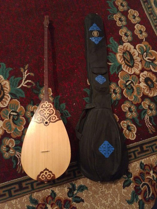 Продайется домбра цена: 25000
