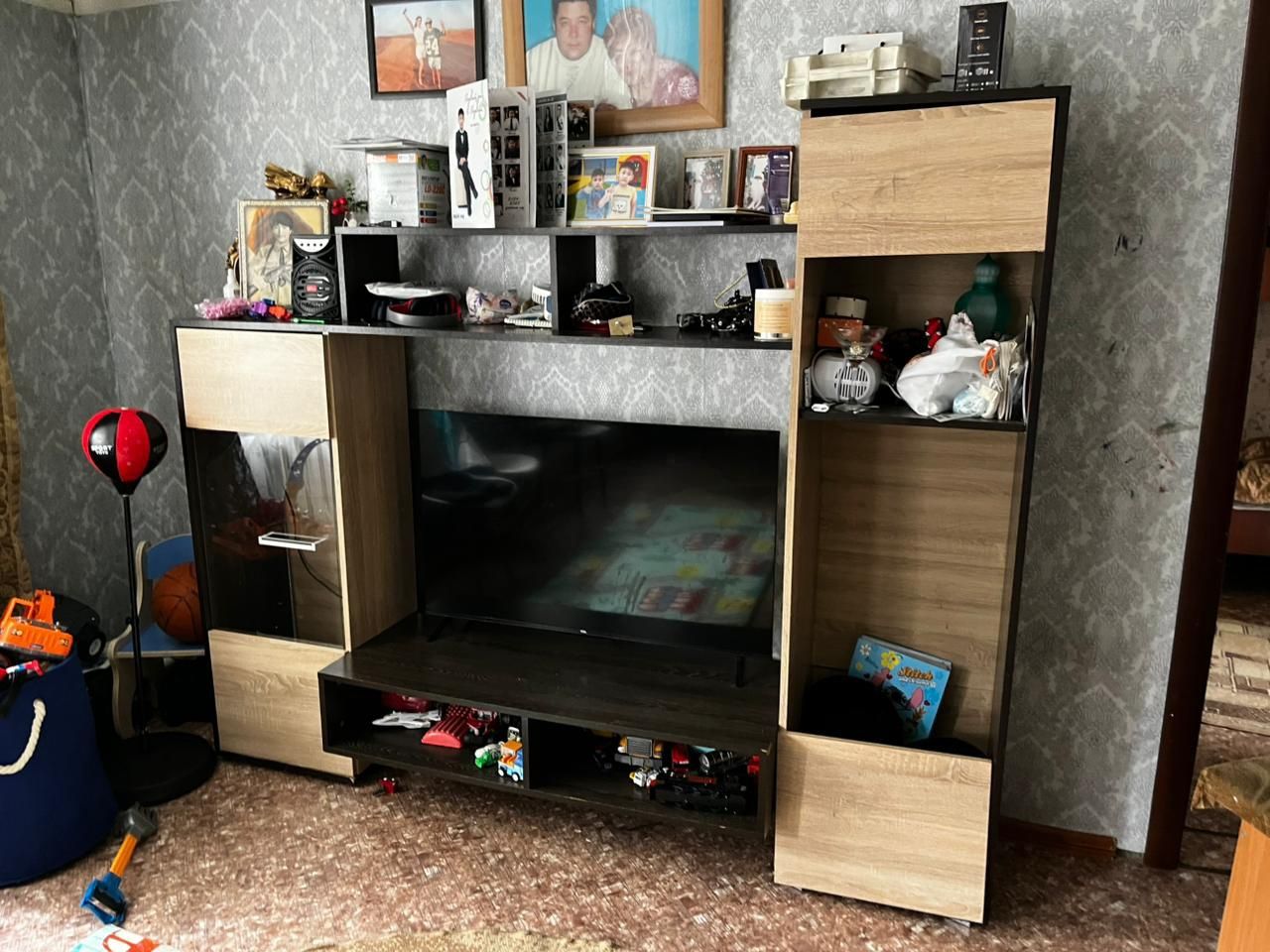 Горка в гостиную и зал