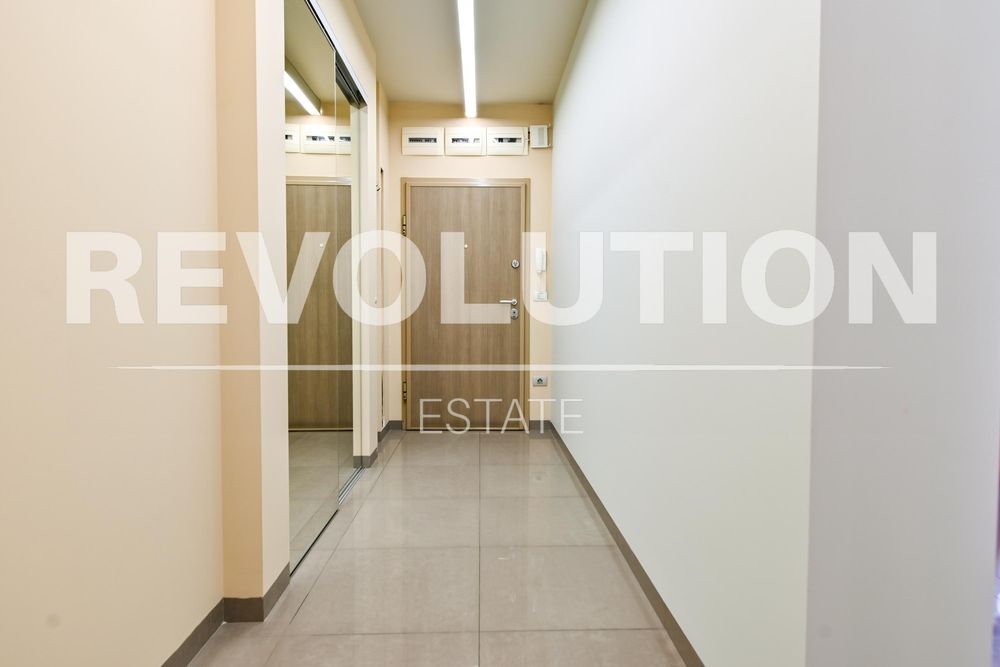 Дава се под наем Тристаен апартамент в София, Медицинска академия - 100 кв.м за 1000 € - Снимка #11