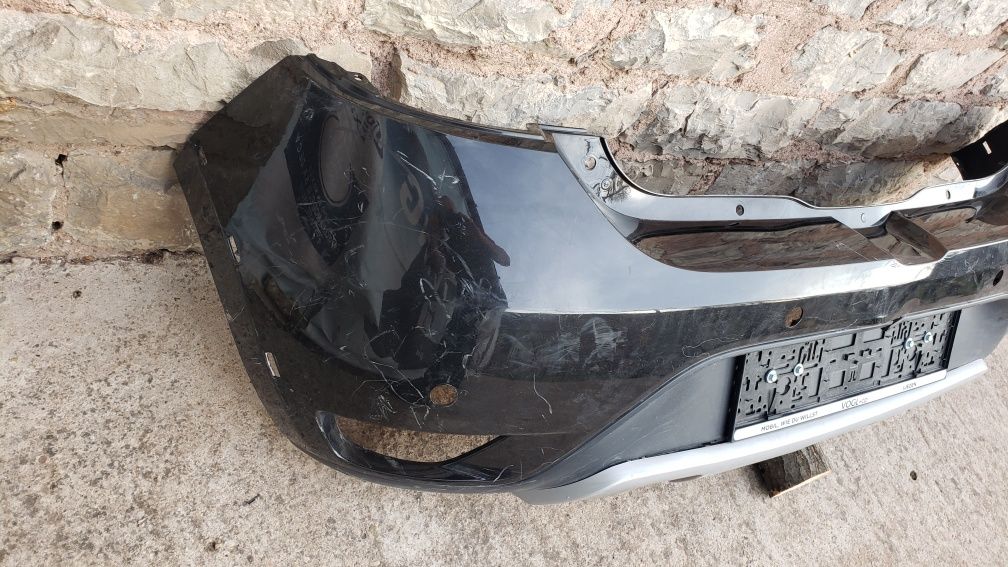 bronq/broni zadna Dacia Sandero Stepway 2013-16g.