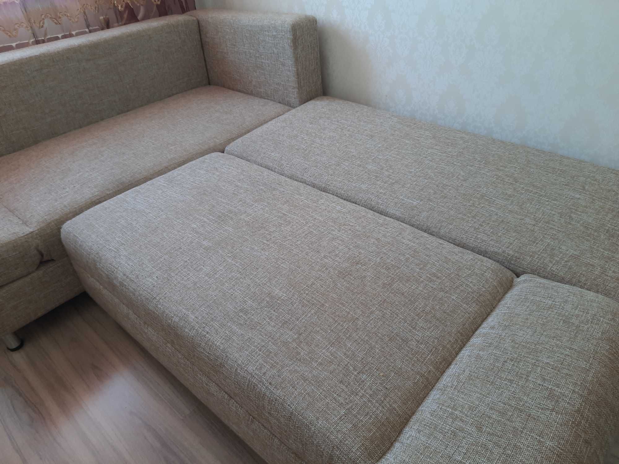 Продам раскладной диван размер большой