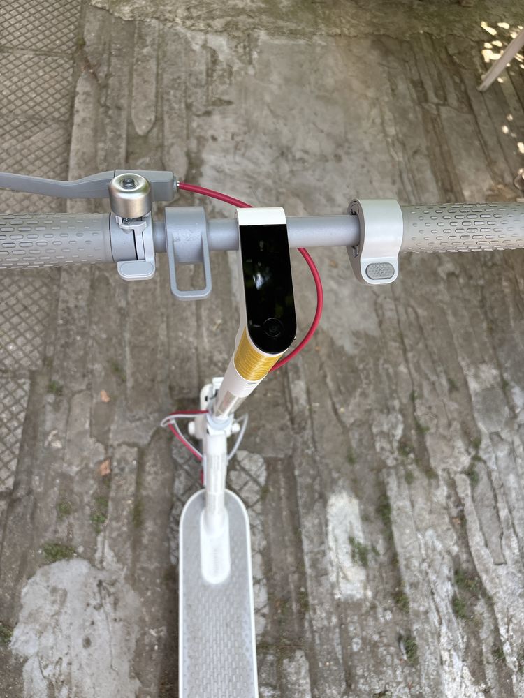 Продавам елекрическа тротинетка xiaomi electric scoter 3 lite