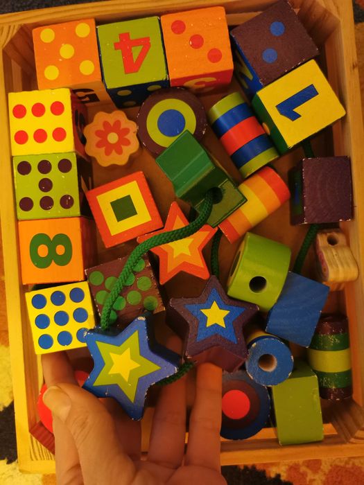 Къща за кукли, детски книжки, книги, играчки