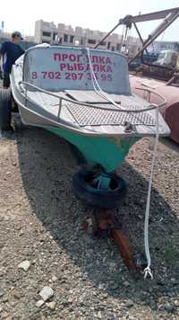 Продается аллюминевая лодка с мотором